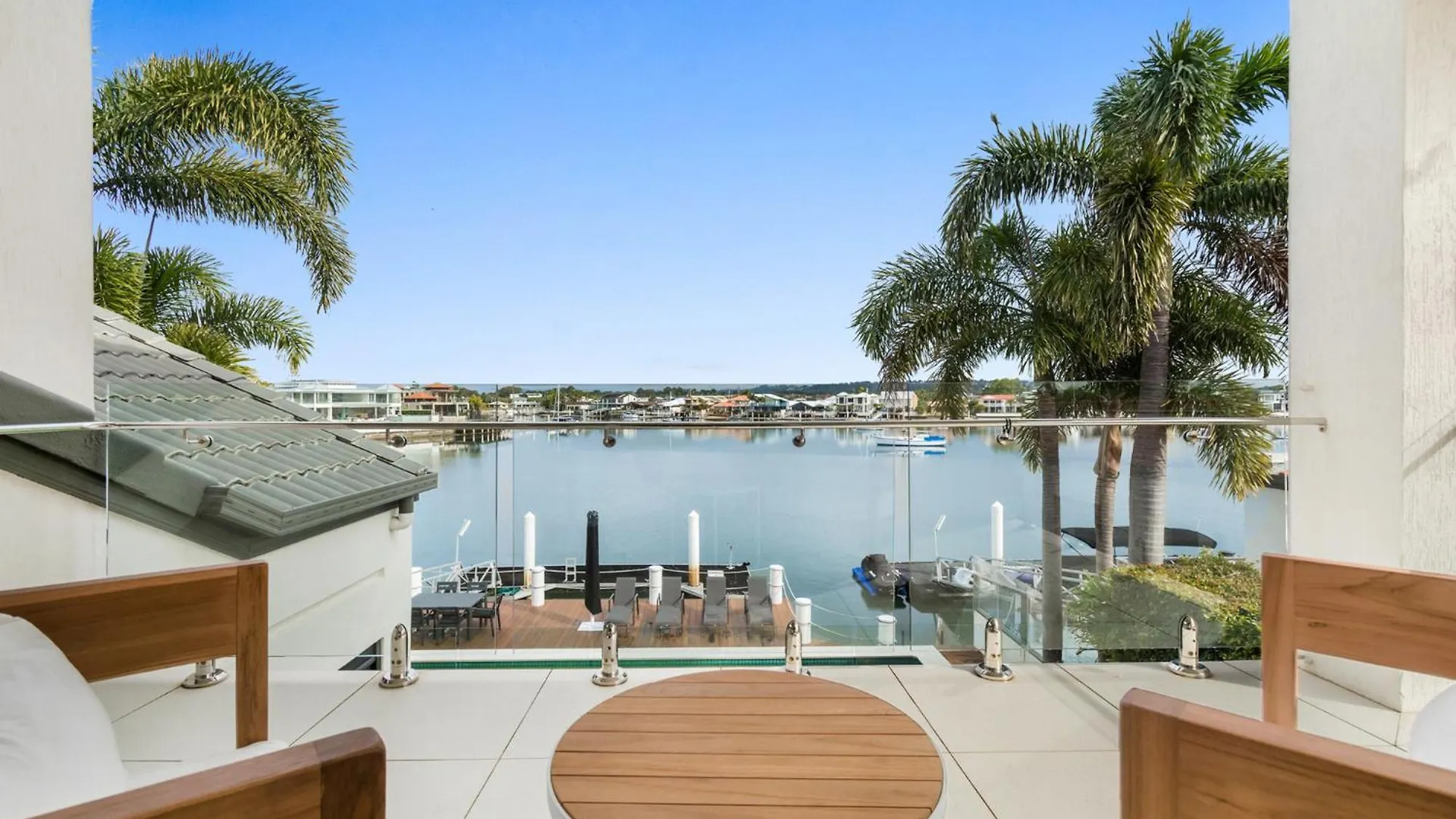 Сasa de vacaciones Amazing Canal House With Private Jetty, Gym & Pool Mooloolaba