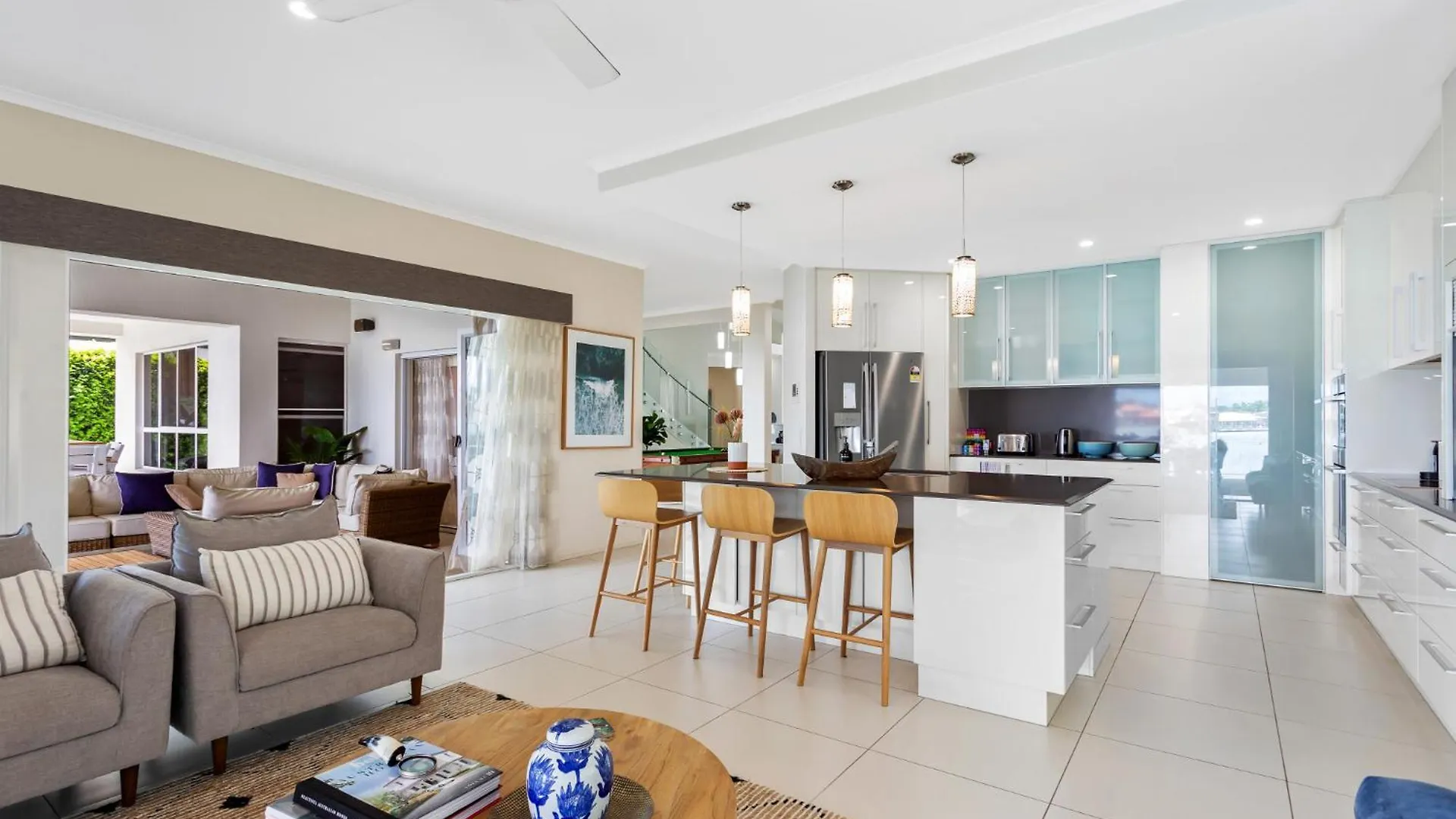 Holiday home Amazing Canal House With Private Jetty, Gym & Pool Mooloolaba Australia